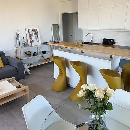 Apartment Avec Terrasse Lumineuse A - Fr-1-716-82 *